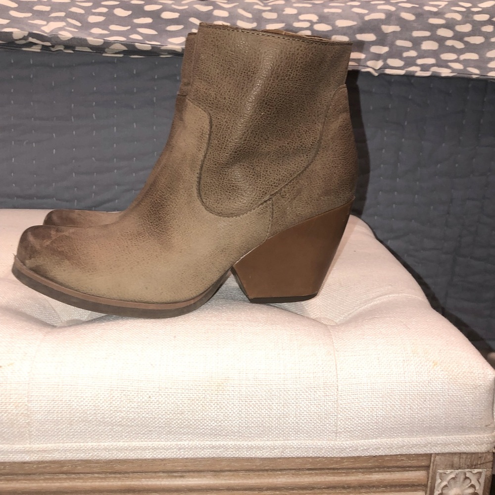 Corkys Ankle Booties Size 9